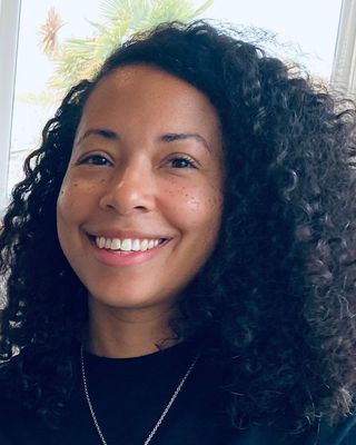 Photo of Dr Rebecca O’Sullivan, Psychologist, PsychD, HCPC - Clin. Psych.
