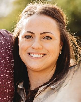 Photo of Holly Mancillas, Clinical Social Work/Therapist, LSCSW, LMAC