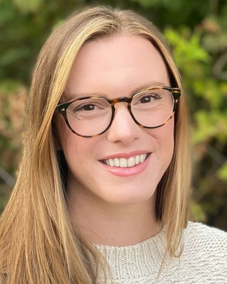 Photo of Emily King, Pre-Licensed Professional in Seattle, WA