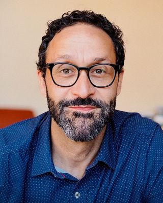 Photo of André Zandoná, Clinical Social Work/Therapist, LICSW