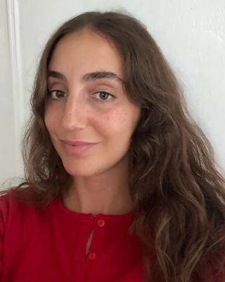 Photo of Layla Alter, Pre-Licensed Professional in Flatiron, New York, NY