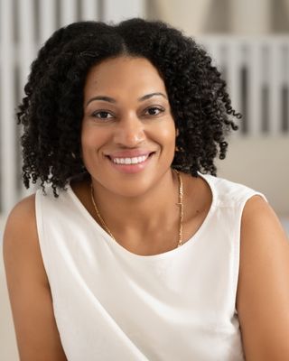 Photo of Alana Akong, Clinical Social Work/Therapist, LCSW, PMH-C