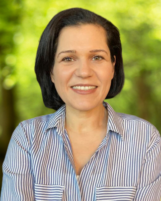 Photo of Hila Reshef, Registered Psychotherapist (Qualifying) in Ontario