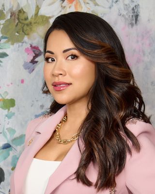 Photo of Dr. Truc Vuu, Psychiatric Nurse Practitioner, DNP, APRN