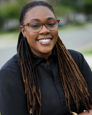 Photo of Jasmine Gates, Clinical Social Work/Therapist, LCSW