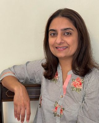 Photo of Hiba Basit, Psychotherapist, MBABCP