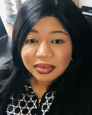 Photo of Kemi Fawehinmi, Psychiatric Nurse Practitioner, PMHNP
