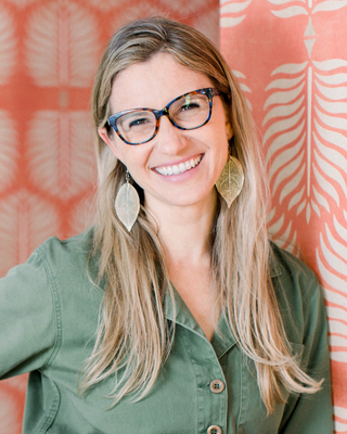 Photo of Alexandra McAuslan, Marriage & Family Therapist, LMFT