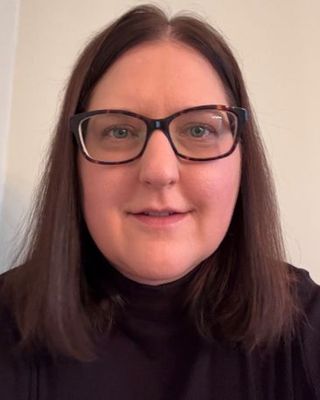 Photo of Diane Paseos, Clinical Social Work/Therapist, LICSW