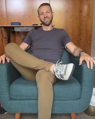 Photo of Dr. Dustin Marsh, Psychologist, PsyD, LP