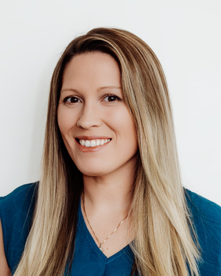 Photo of Courtney Graves, Marriage & Family Therapist, LMFT
