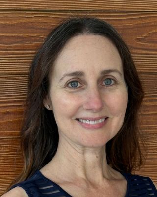Photo of Elisa Brown, Associate Clinical Social Worker, MSW, ASW