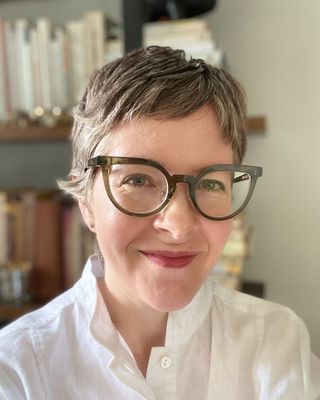 Photo of Lara L Wolff, Licensed Professional Counselor, MA, LPCC, LCPC