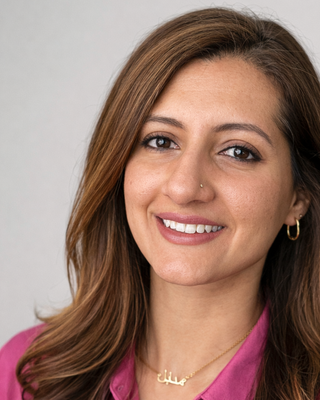 Photo of Minahil Meher, Licensed Clinical Professional Counselor, MA, LCPC