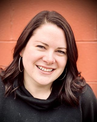 Photo of Jenn Bauer, Registered Social Worker in Saskatchewan