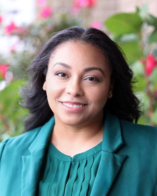 Photo of LaSharon Hernandez, Psychiatric Nurse Practitioner, APRN