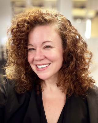 Photo of Lisa Czulinski, Registered Psychotherapist (Qualifying), LMHC, CCC, MS