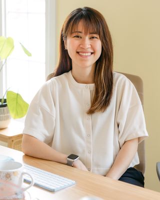 Photo of Kathy Lam, Registered Psychotherapist, RP, RSW, MDiv