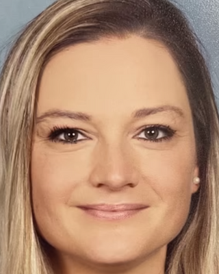 Photo of Leslee Gage, Clinical Social Work/Therapist, LCSW