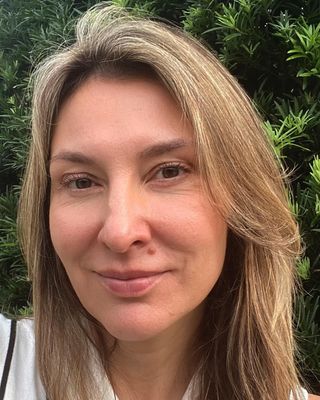 Photo of Victoria Lazareva, Marriage & Family Therapist, LMFT