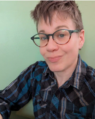Photo of Alyx Holsclaw, Clinical Social Work/Therapist, LCSW
