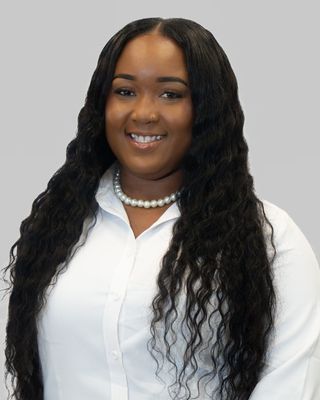 Photo of Roneisha Lee, Counselor, M.Ed, LMHC