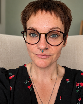 Photo of Zoe louise Williams - Outside The Lines Therapy , Counsellor, MBACP
