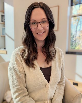 Photo of Ashley Sjoerdsma, Clinical Social Work/Therapist, LMSW, PMH-C