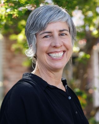 Photo of Stephanie Paravicini, Psychologist, PsyD