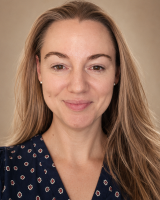 Photo of Alix Velasco, Counsellor, UKCP Trainee