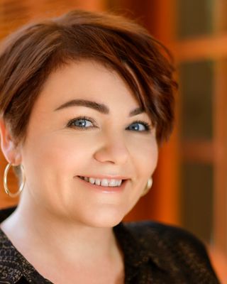 Photo of Tracey Simeonova, Psychotherapist, MBACP