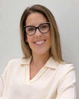 Photo of Linay Repath, Registered Psychotherapist, MA