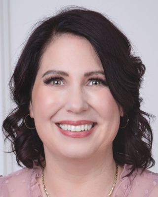 Photo of Liz Cameron, Psychologist, RPsych, MACP