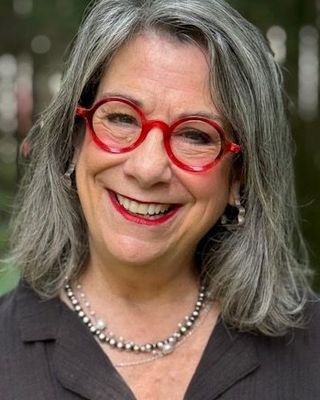Photo of Robin Warsh, Clinical Social Work/Therapist, LICSW