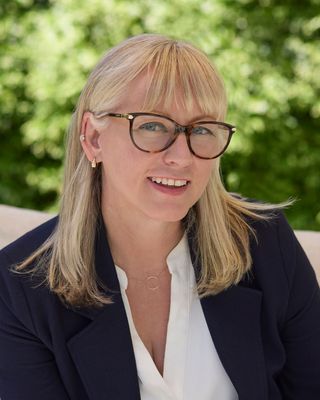 Photo of Jennifer Chatham, Marriage & Family Therapist Associate, MA, AMFT