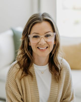 Photo of Leah Parker, Marriage & Family Therapist Associate, AMFT, APCC