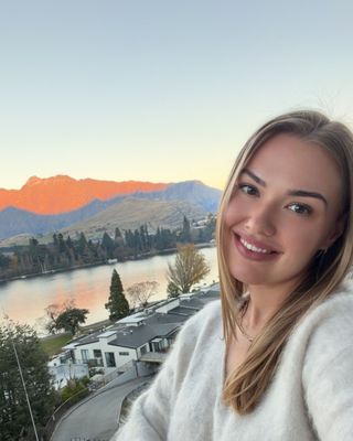 Photo of Mariya Zubaryeva, Social Worker, AMHSW