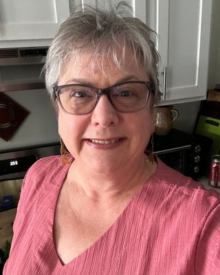 Photo of Holly Ingling, Licensed Mental Health Counselor Associate, MA, LMHCA, CRCC