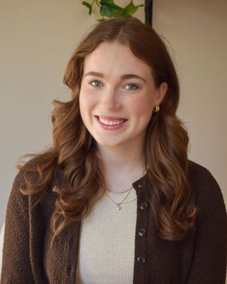 Photo of Chelsea Wallace, Registered Psychotherapist (Qualifying), MACP, BA