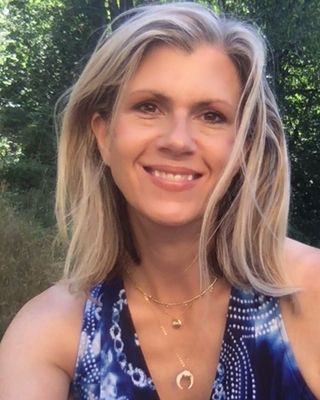 Photo of Anita Glenn-Reller, Clinical Social Work/Therapist, LICSW, BCD