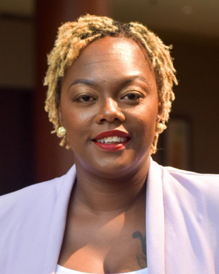 Photo of Tamika Earle, Clinical Social Work/Therapist, LCSW-C