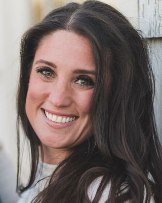Photo of Dayna DiBiasi - Thrive Wellness & Therapeutics LLC, Clinical Social Work/Therapist, LCSW, RYT