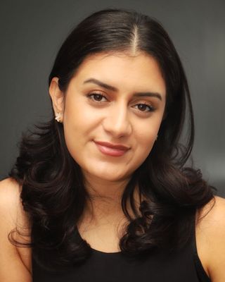 Photo of Atia Bashizadah - Atia Bashizadah | Trauma | Relationship | Anxiety, Registered Psychotherapist (Qualifying), Intern