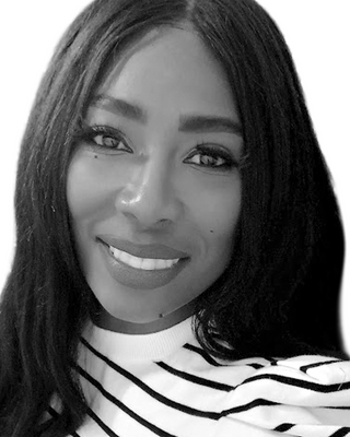 Photo of Cinthia Walker, Psychiatric Nurse Practitioner, PMHNP