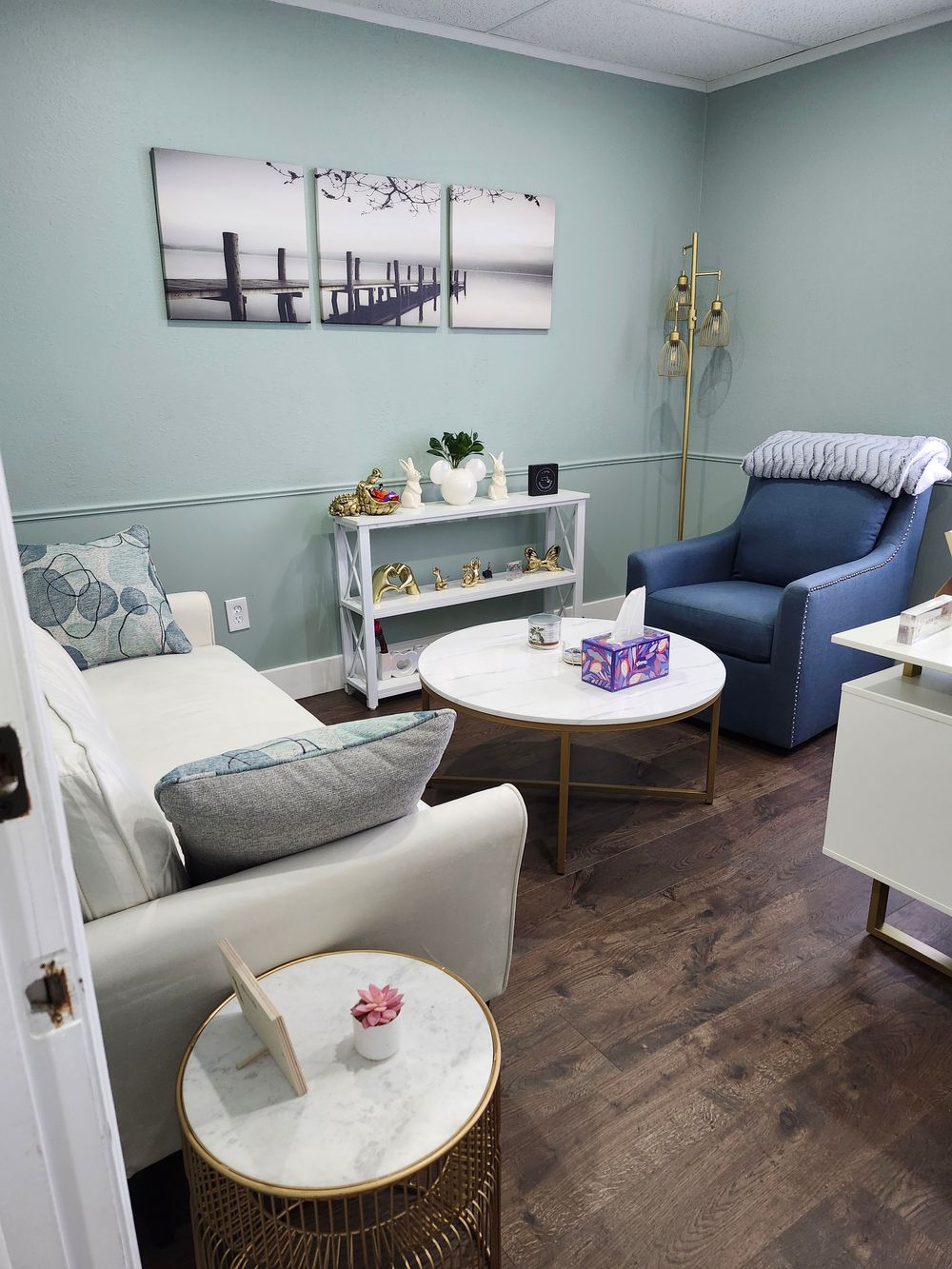 Welcome to a warm, welcoming environment where you can receive top notch therapy.