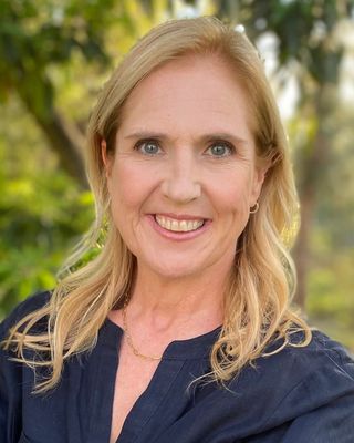 Photo of Lauren Craig Albrecht, Marriage & Family Therapist Associate, MA, MSG, MHA