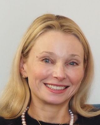 Photo of Leslie Lewis, Clinical Social Work/Therapist, LMSW