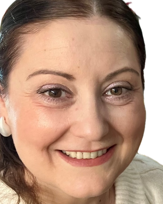 Photo of Alexandra Lupu, Psychotherapist, MSc, MBACP