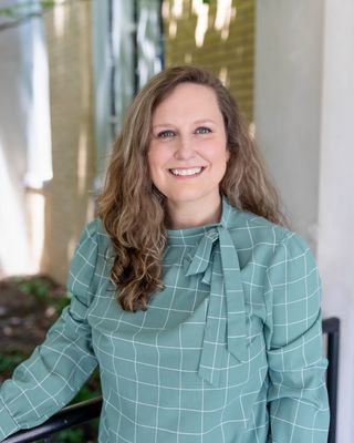 Photo of Cara Lindell, Licensed Professional Counselor, LPC, MHSP