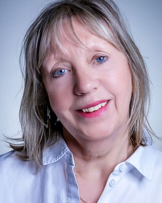 Photo of Elizabeth Floyer, Psychologist in Cheltenham, England